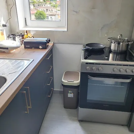 Skyline Albania * 베라트