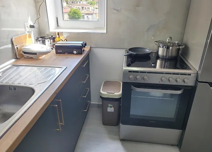 Skyline Albania * 베라트